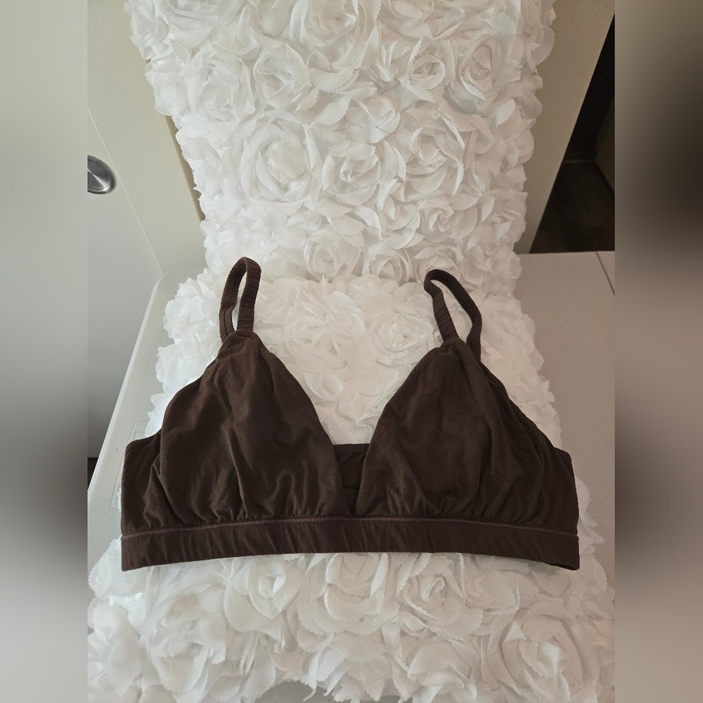 SKIMS Fits Everybody Triangle Bralette Cocoa L